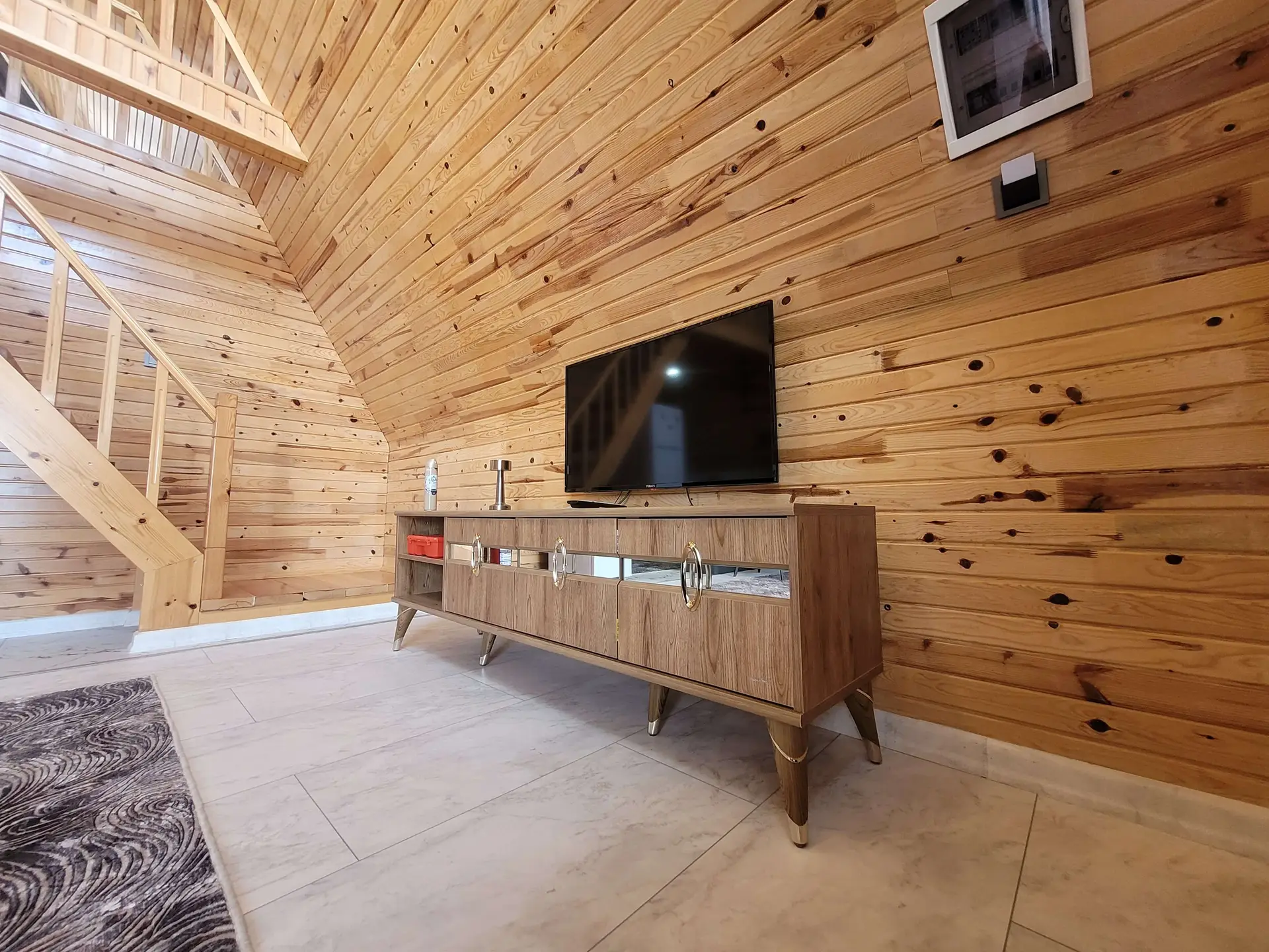 Cihan Bungalov ahşap loft iç mekan
