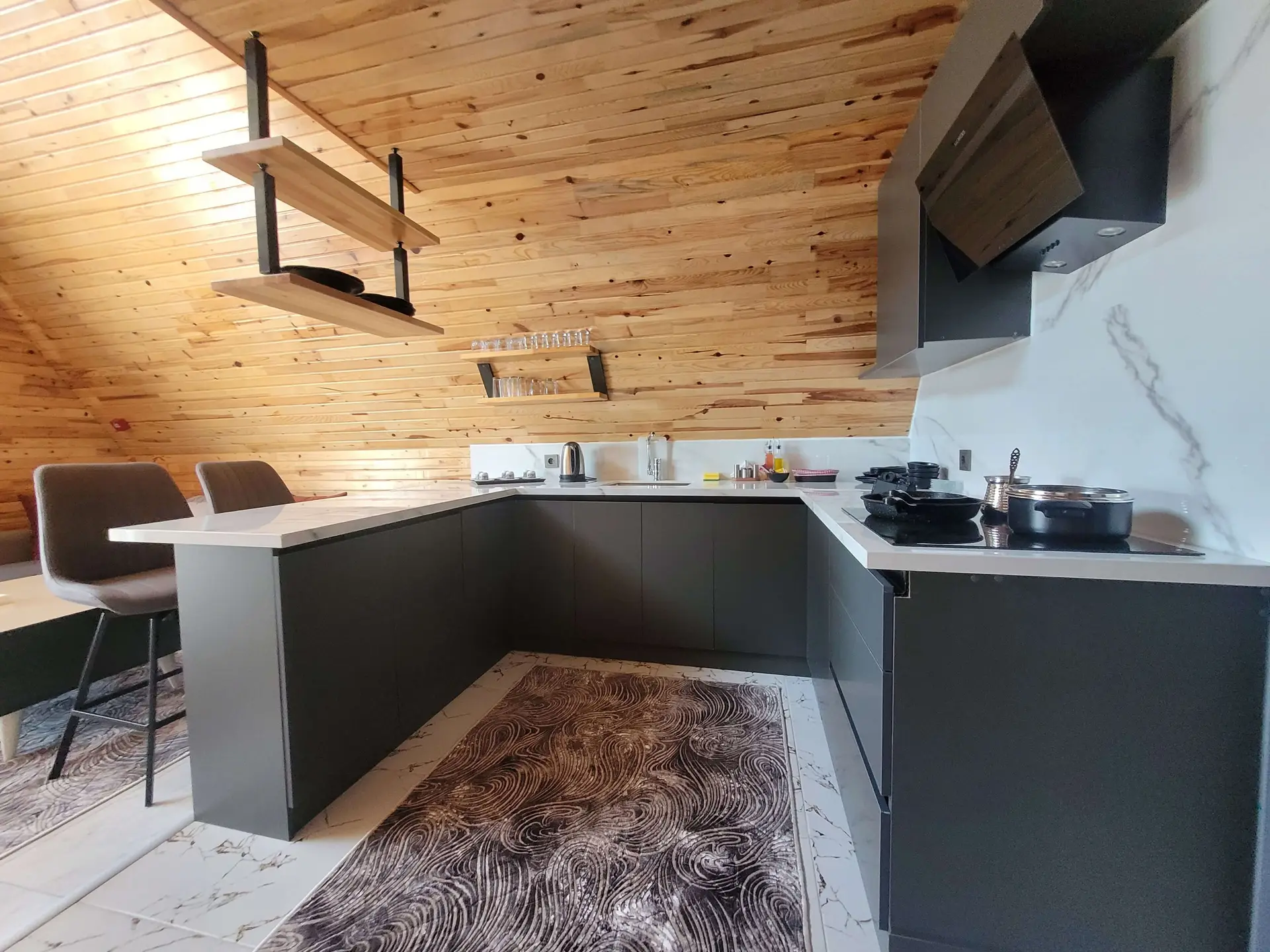 Suites Bungalov iç mekan görseli 2